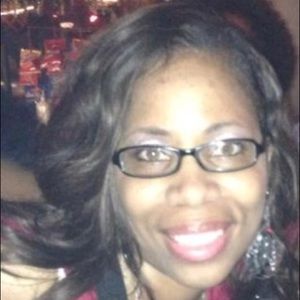 Meet your Posher, Desiree